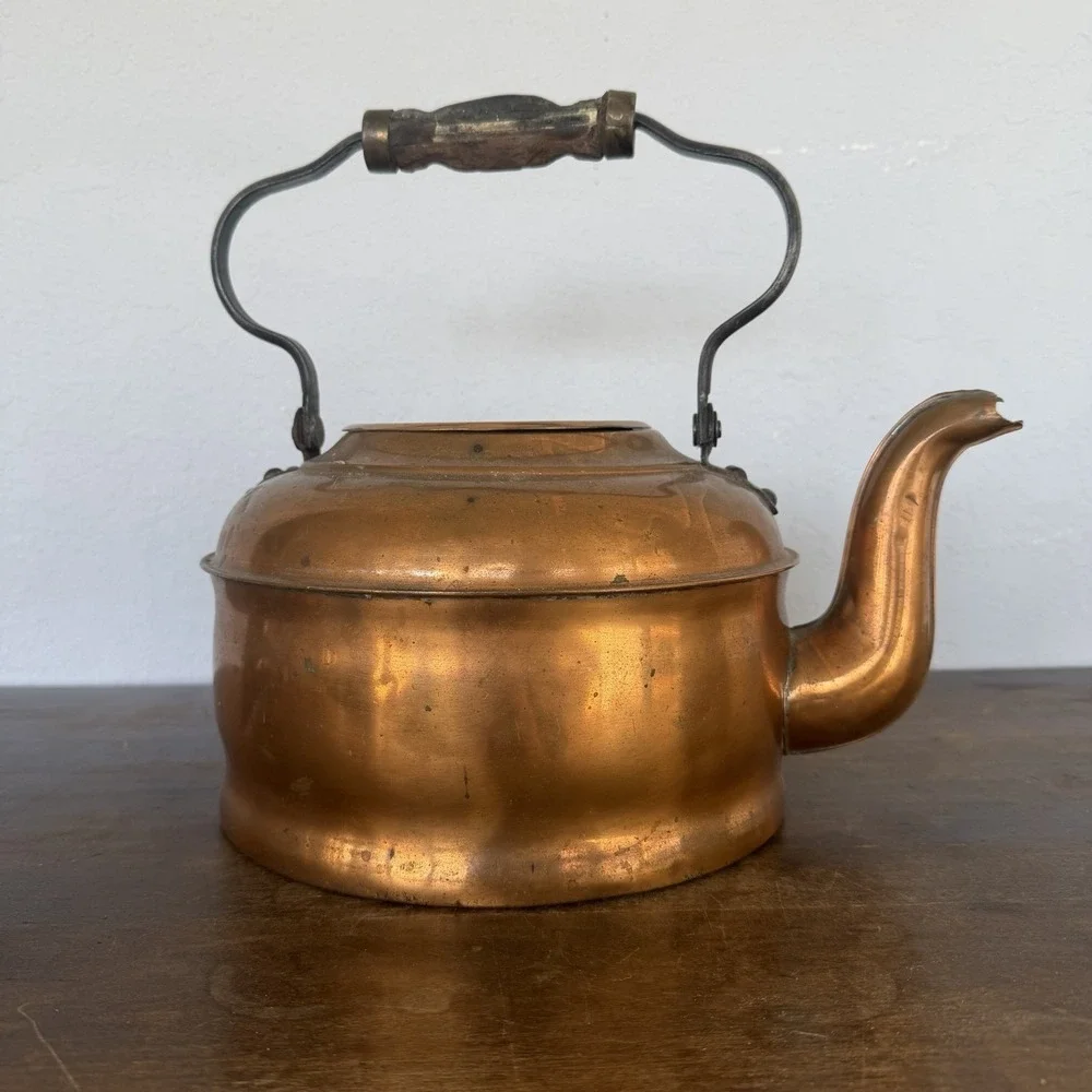 Antique Hammered Copper‎ Tea Kettle Wood Handle Ornate Lid Vintage Large